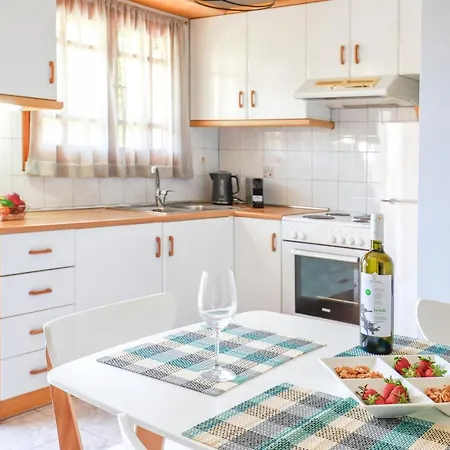 Catherine Blue - 4 Minutes Off The Apartment Poros (Kefalonia)