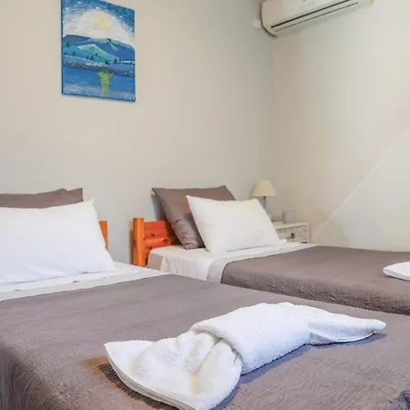 Apartment Catherine Blue - 4 Minutes Off The Poros (Kefalonia)