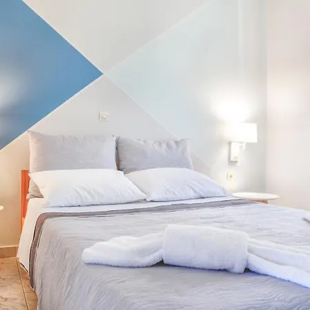 Catherine Blue - 4 Minutes Off The Apartment Poros (Kefalonia)