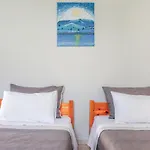 Catherine Blue - 4 Minutes Off The Poros (Kefalonia)